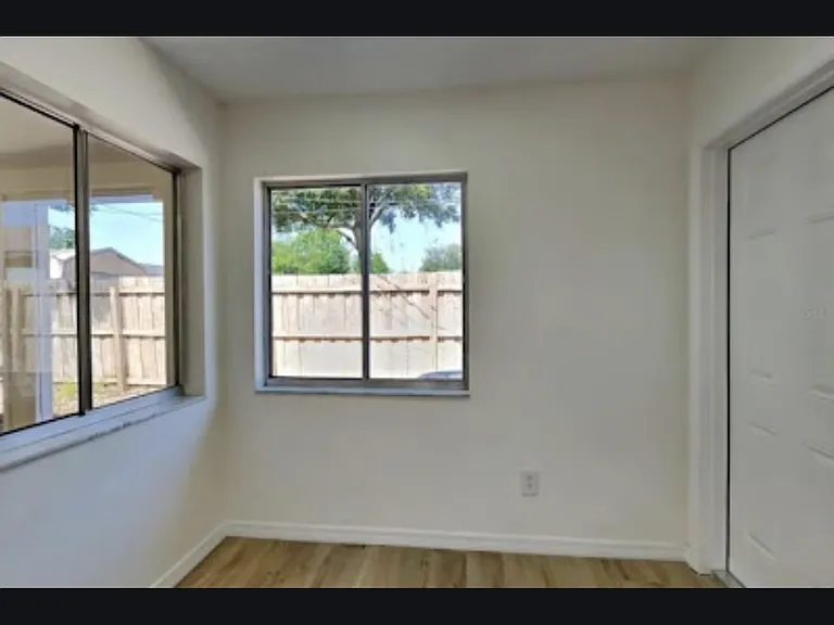 1868 E Cooper Dr — Photo 21