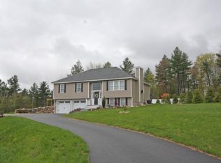 8 Hemlock Dr, Ayer, MA 01432