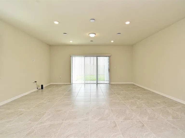 3101 Emerald Acres Ln — Photo 7