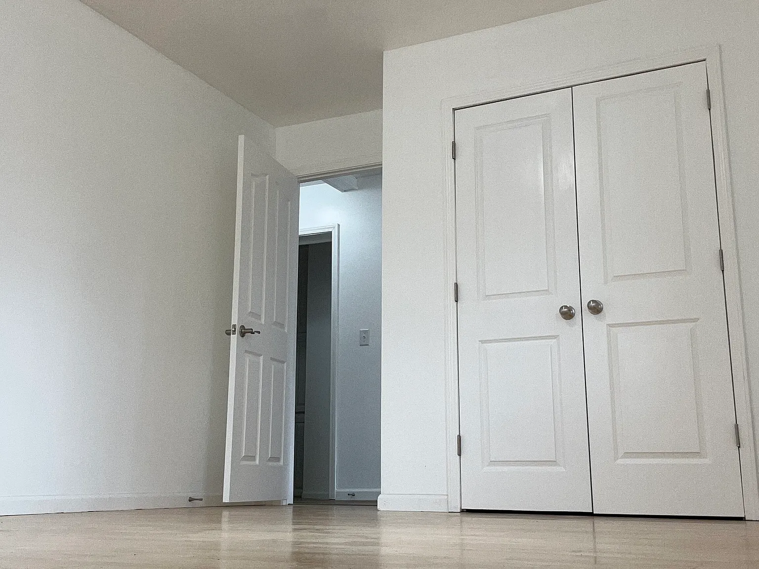 2 bed, 1022 sqft, $1,300 — Photo 4