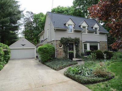 3627 Bronson Blvd, Kalamazoo, MI, 49008