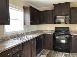 565 Overlook Dr, Stone Mountain, GA 30087