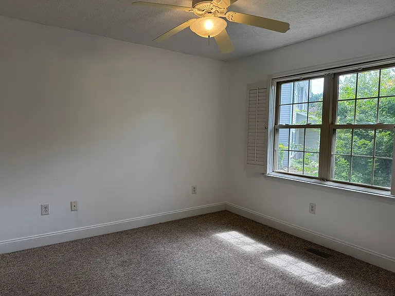 105 Owls Nest Ct — Photo 13