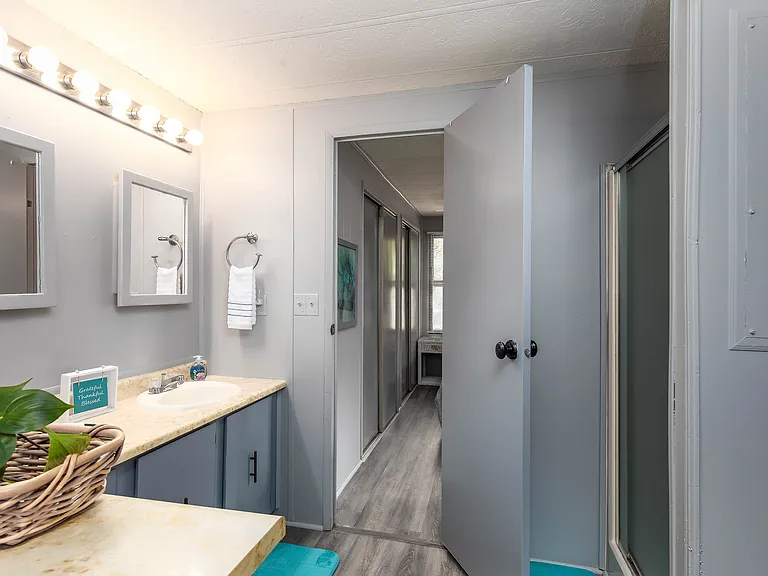 private entrance to main bedroom