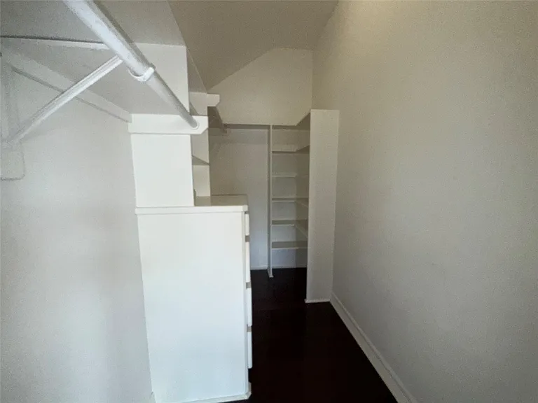 8233 Hickok Ln — Photo 7