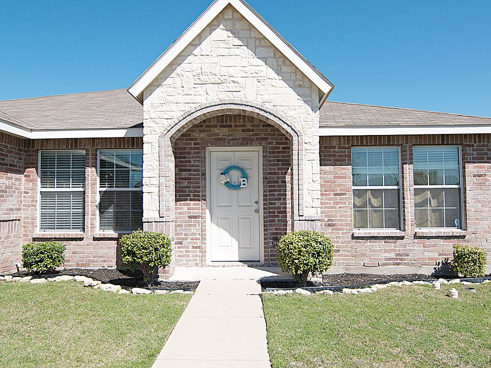 1st image of 616 Redwing Dr