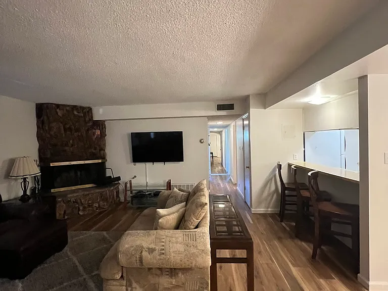 1168 Herbert Ave #C — Photo 4