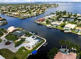 2065 SE 28th Ter, Cape Coral, FL 33904