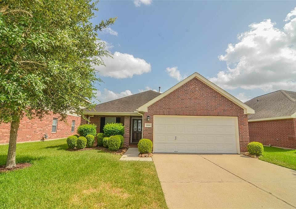 1st image of 2119 Hawthorne Brook Ln