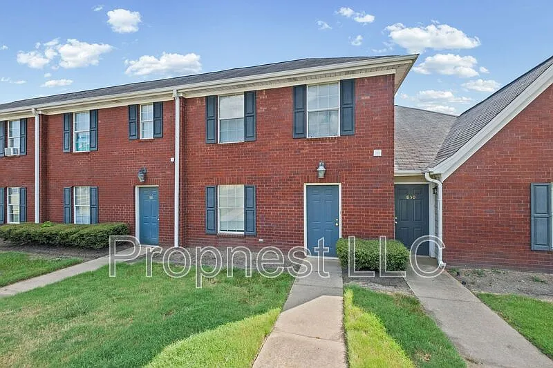 2 bed, 1.5 bath, 1066 sqft, $1,399 — Photo 1