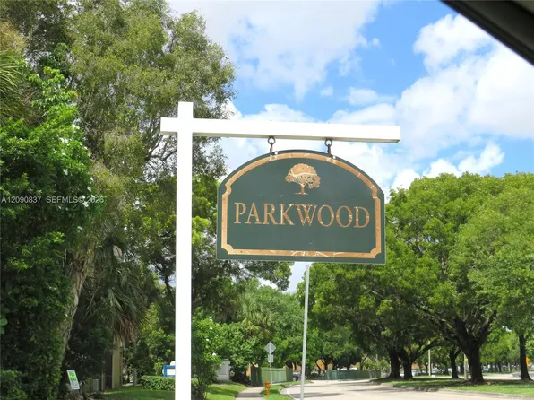 9270 Fontainebleau Blvd APT 203, Miami, FL 33172