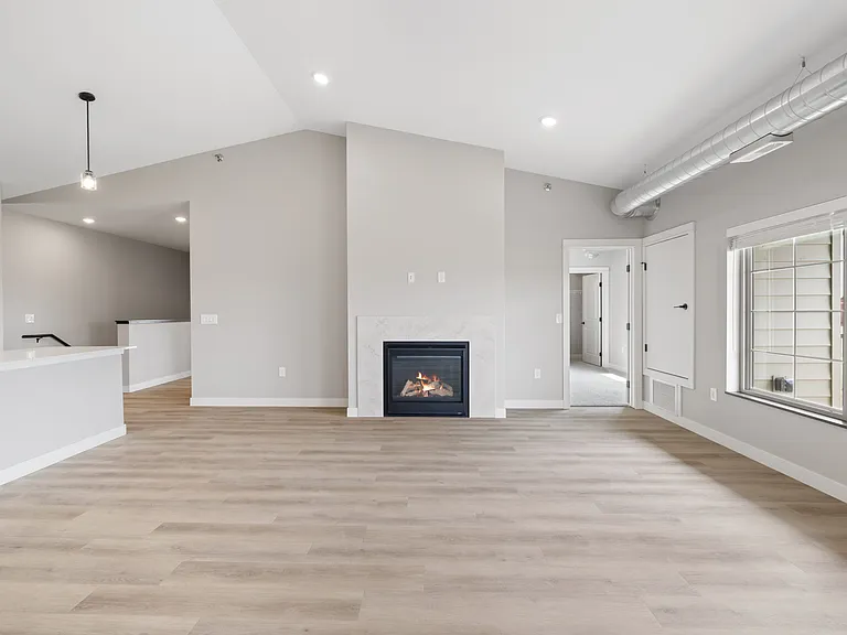 Independence Townhomes — Photo 52