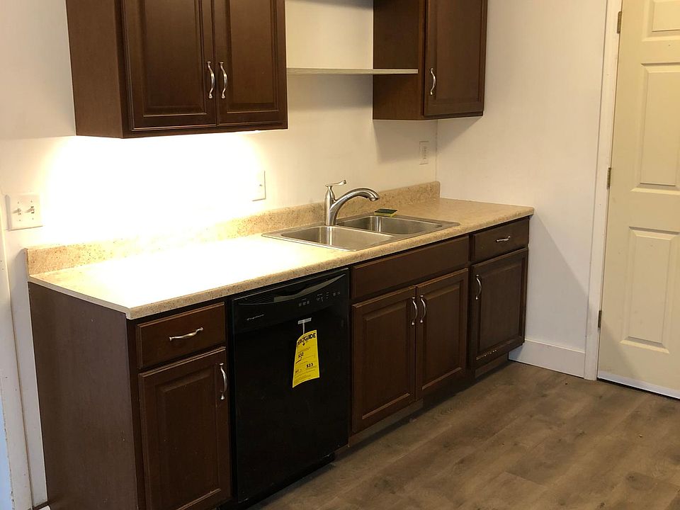 1st image of 113 W 77th Ter