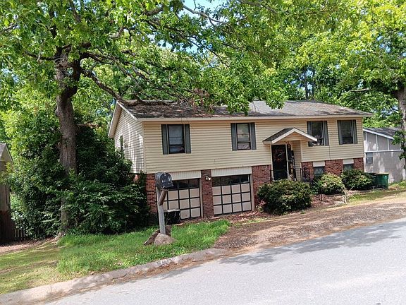 3rd image of 8809 Patricia Lynn Ln