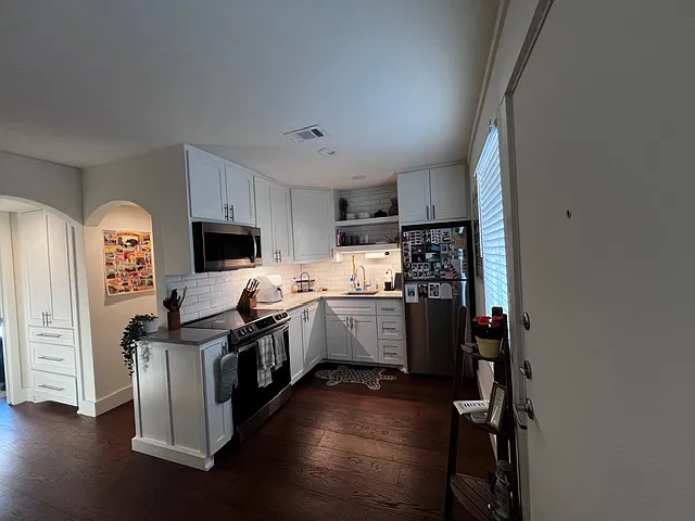 1314 Rosewood Ave #103 — Photo 17
