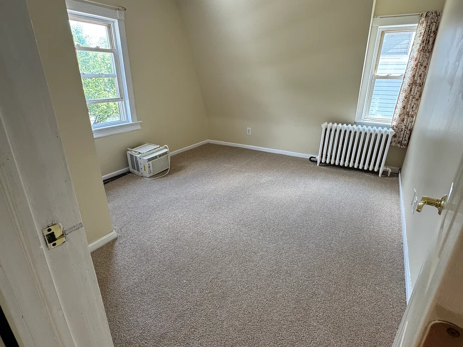 2 bed, $2,300 — Photo 4