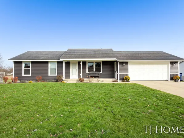 4351 Hickory View Ct, Wayland, MI 49348