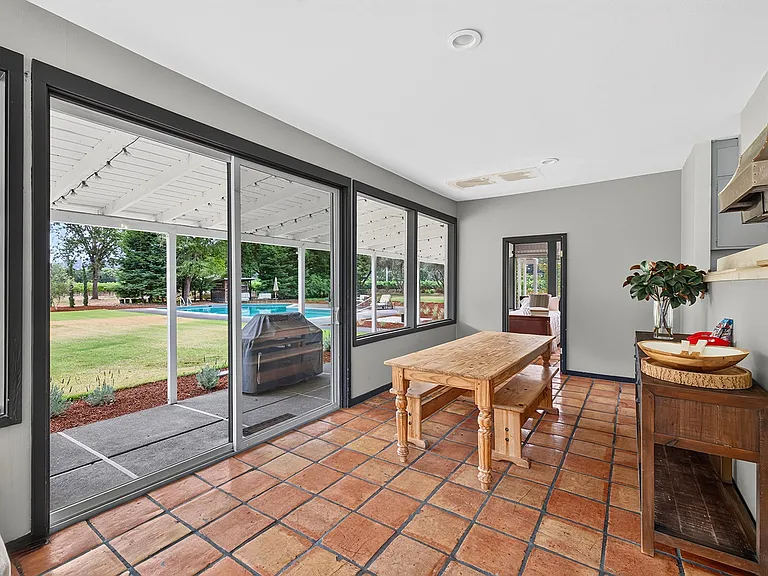 4560 Saint Helena Hwy — Photo 25