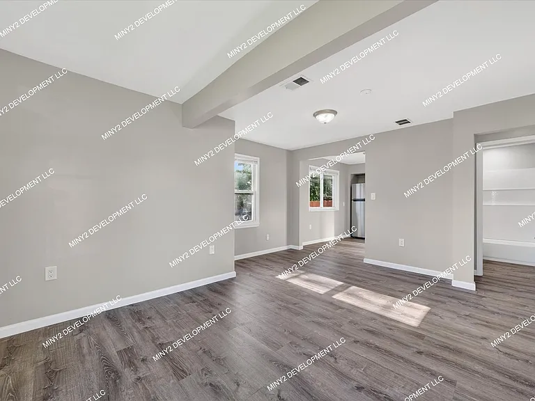 12862 Georgiana Ave — Photo 3