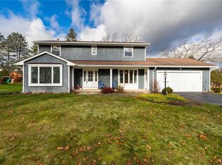 12 Fletcher Rd, Pittsford, NY 14534