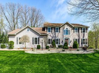 7795 Rolling Ridge Dr, Manlius, NY 13104