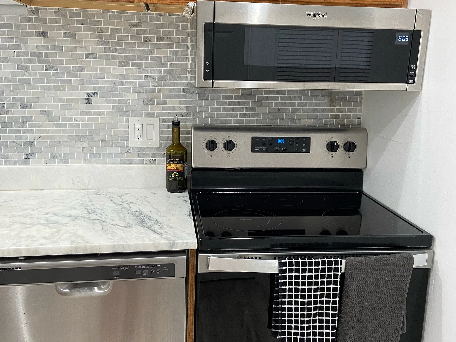 1 bed, $984 — Photo 3