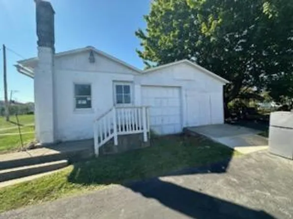 103 Schoolhouse Rd, Palmyra, PA 17078