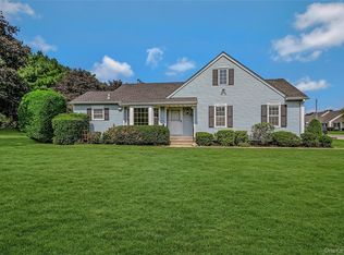 2555 Youngs Ave APT 11E, Southold, NY 11971
