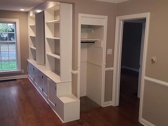 5th image of 5371 Rosslyn Ave