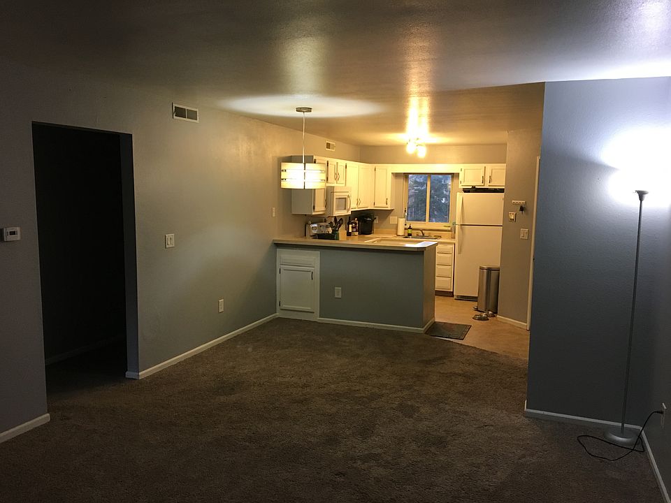 2nd image of 3288D Devonwood Hills Dr NE