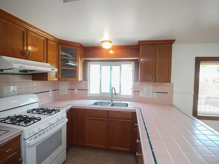4526 Eagle Rock Blvd #4 — Photo 5