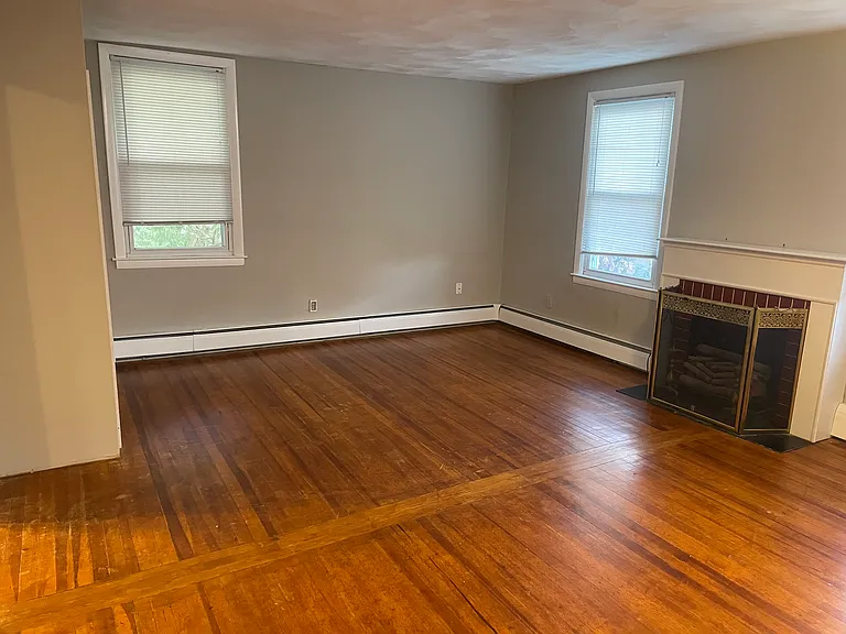 426 Burritt St #2 — Photo 7