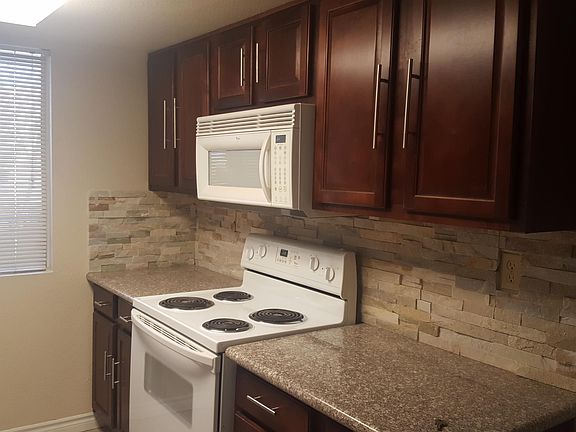 3rd image of 5060 Indian River Dr #1-389