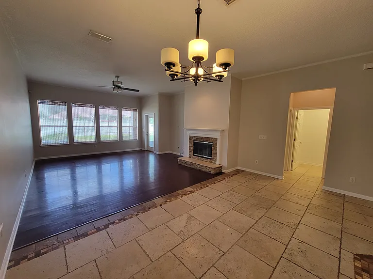 6319 Endelstow Ln — Photo 19