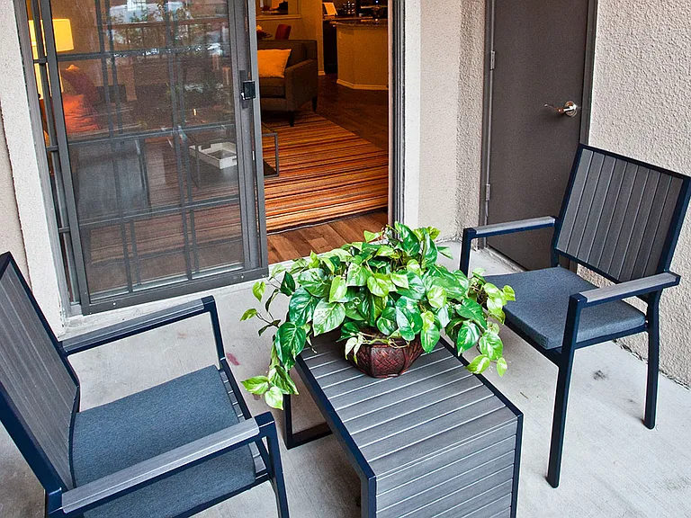Patio/ Balcony