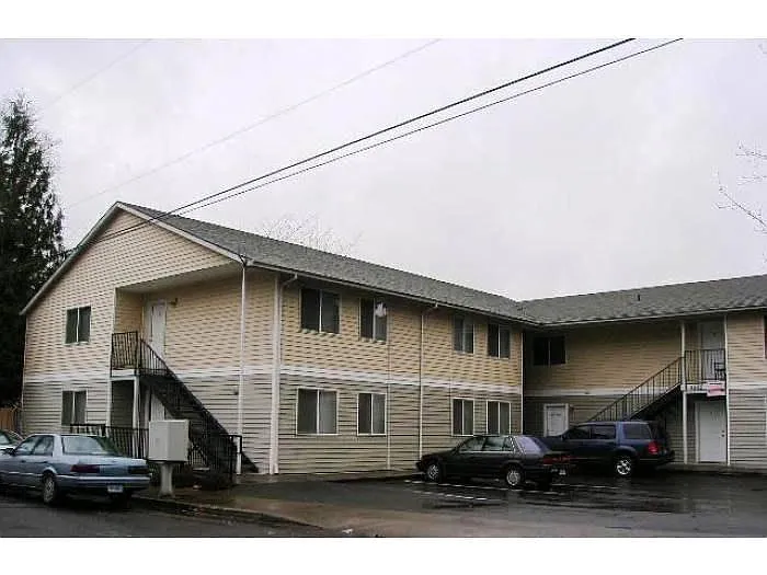 3515 SE 119th Ave APT 6 photo 1