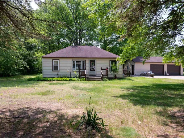 2902 Shreeve St, Midland, MI 48642