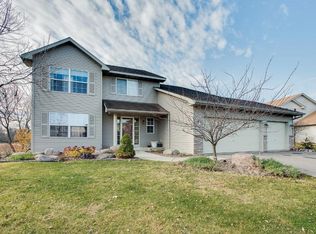 130 Pheasant Ridge Dr, Montrose, MN 55363