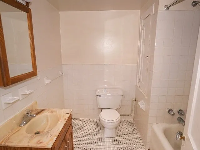 Bathroom Bathroom