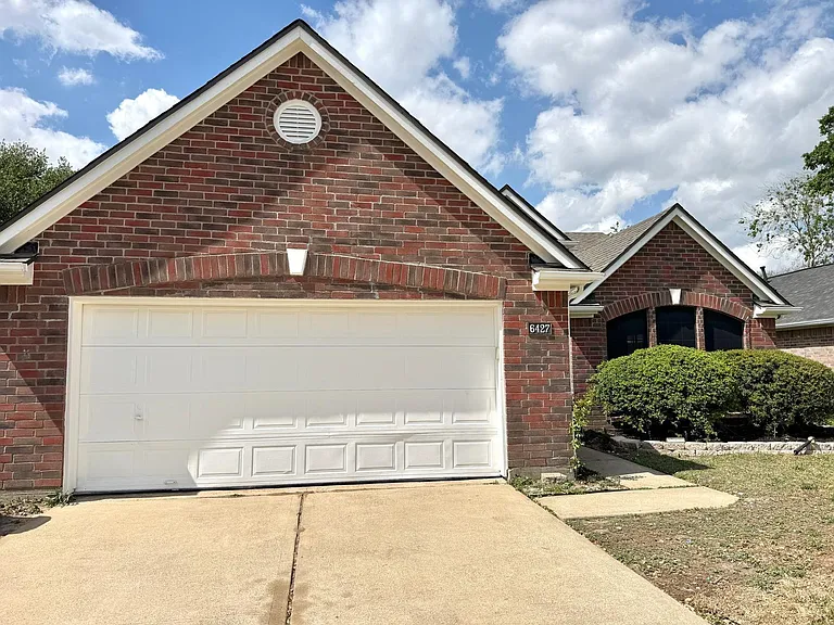 6427 Liberty Valley Dr — Photo 2