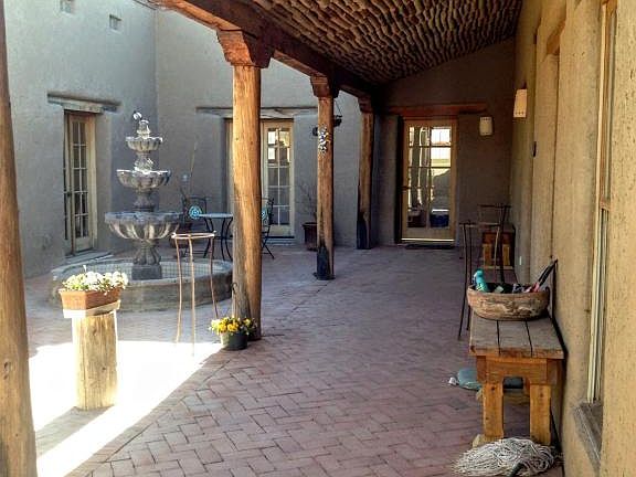 2nd image of 2424 Calle De Parian