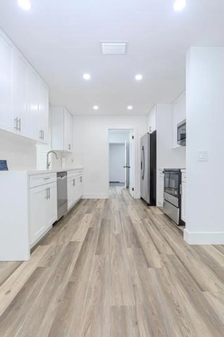 1717 16th Court N, Lake Worth Beach, FL 33460 — Photo 3