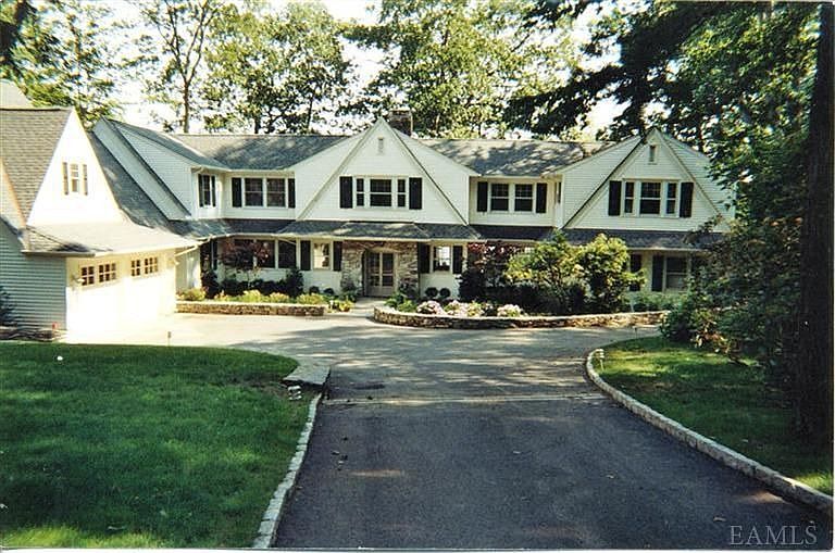 1st image of 412 N Lake Blvd
