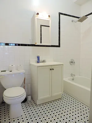 Rented by J Misrahi Realty Corp | media 5