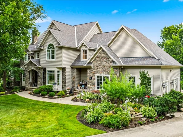 10704 Majesty Ln, Concord Township, OH 44077