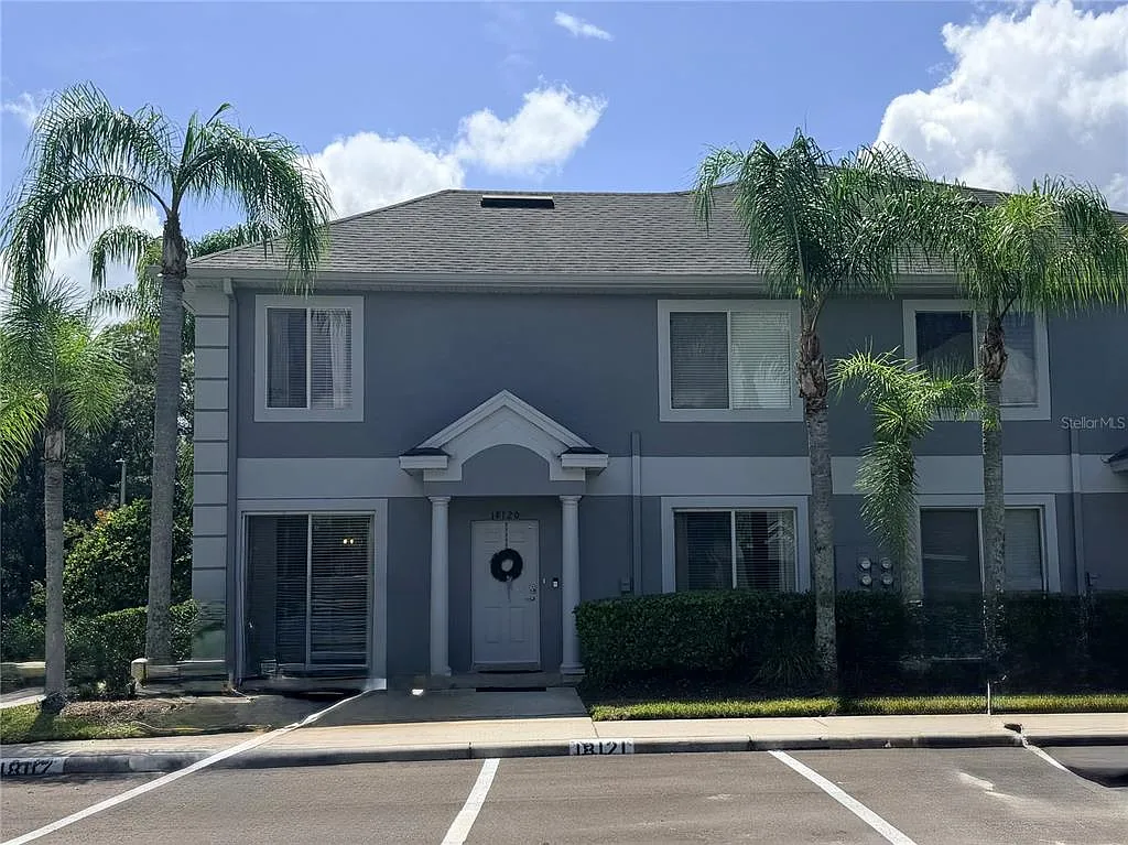 3 bed, 2.5 bath, 1364 sqft, $2,150 — Photo 2
