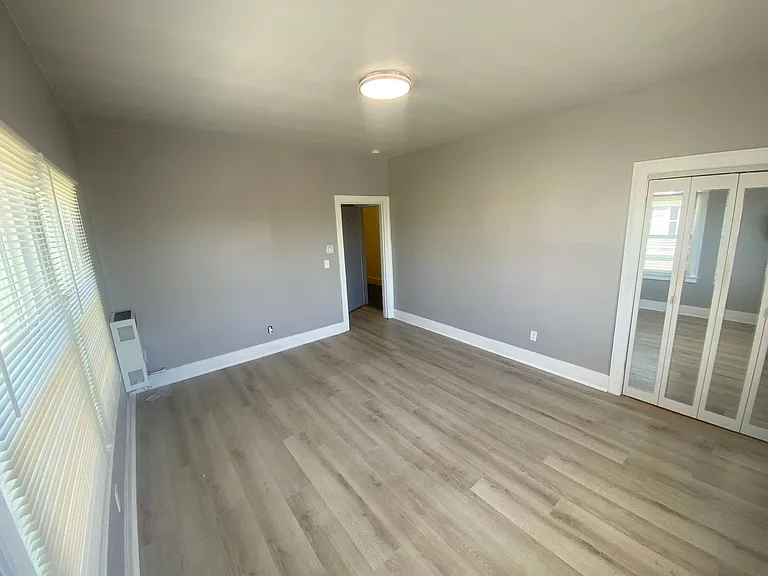 5918 Genoa St — Photo 10