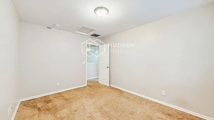 5805 S 27th Ln — Photo 23