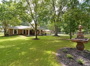 1093 Crouch Rd, Benton, LA 71006