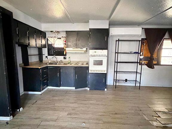 5th image of 3589 Wells Rd #30